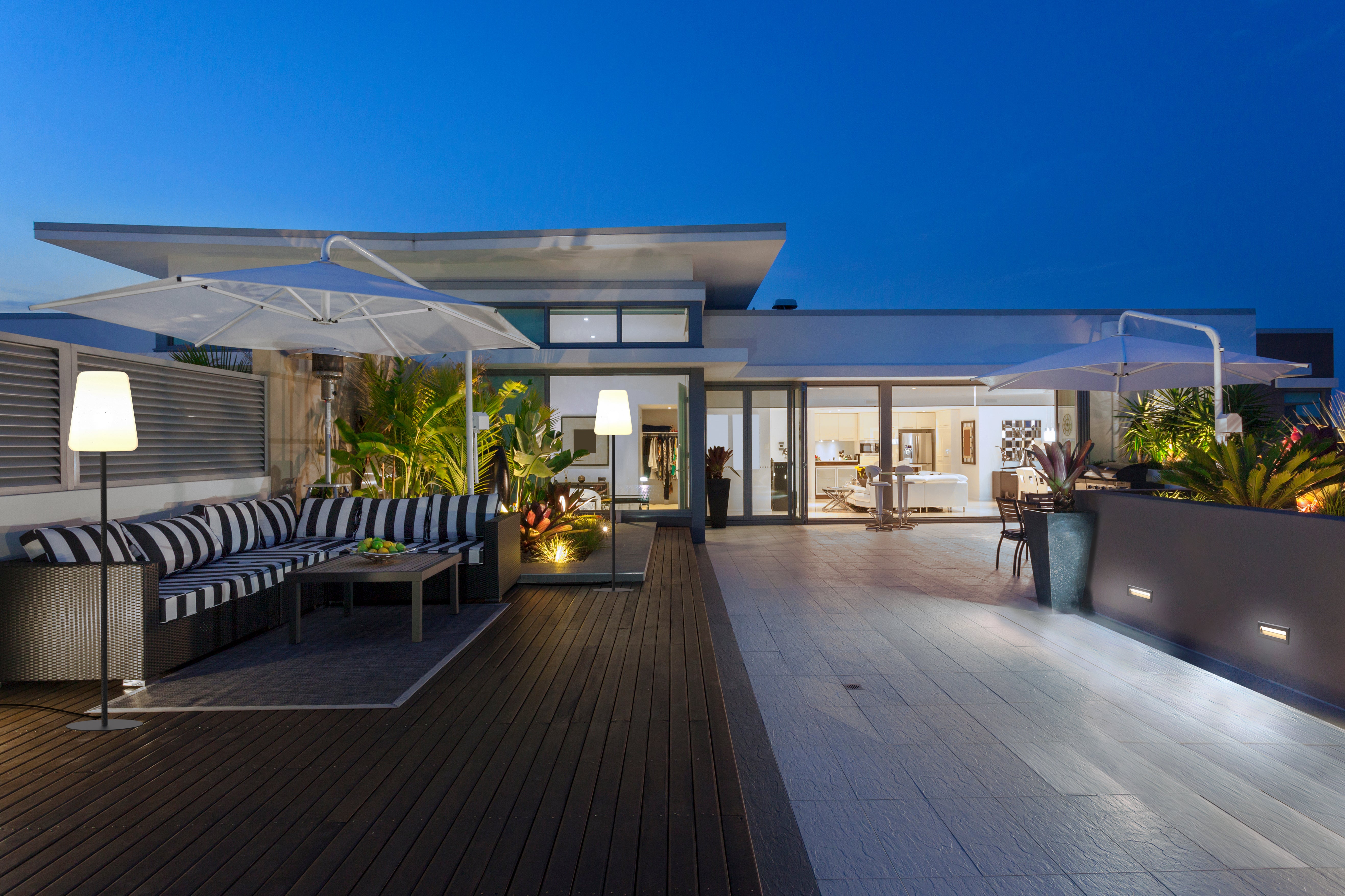 PATIO – Graphit