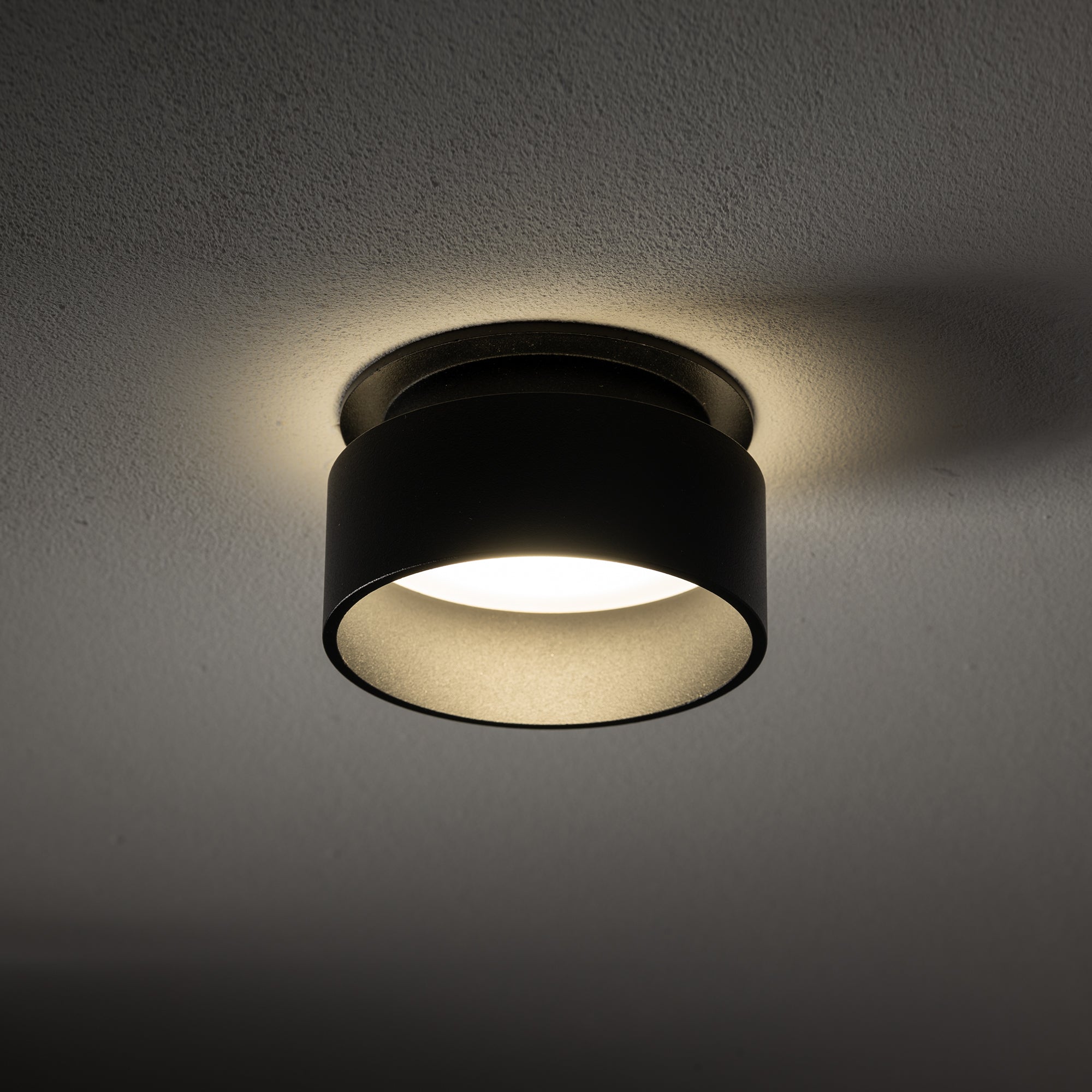 SHINE – Schwarz